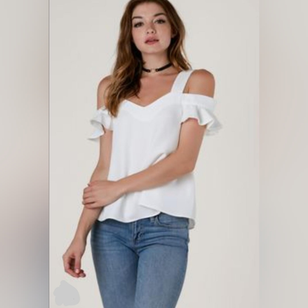 Lulu's White Ruffled Sleeveless Blouse